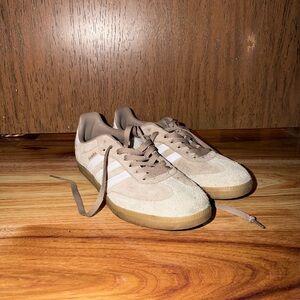 Adidas Samba Beige - Mens 8/ Womens 9.5